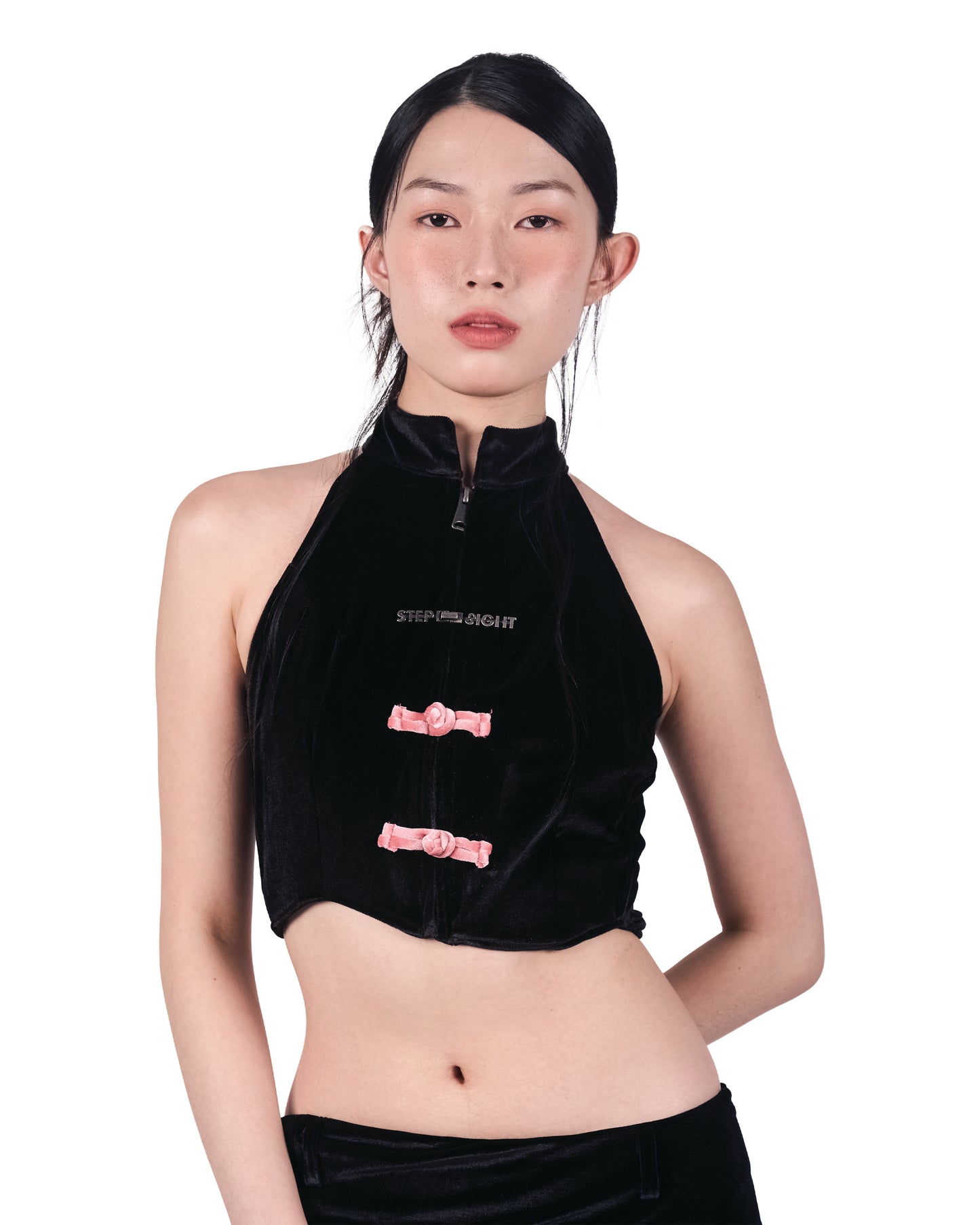 ONYX BLACK WAVY CROP