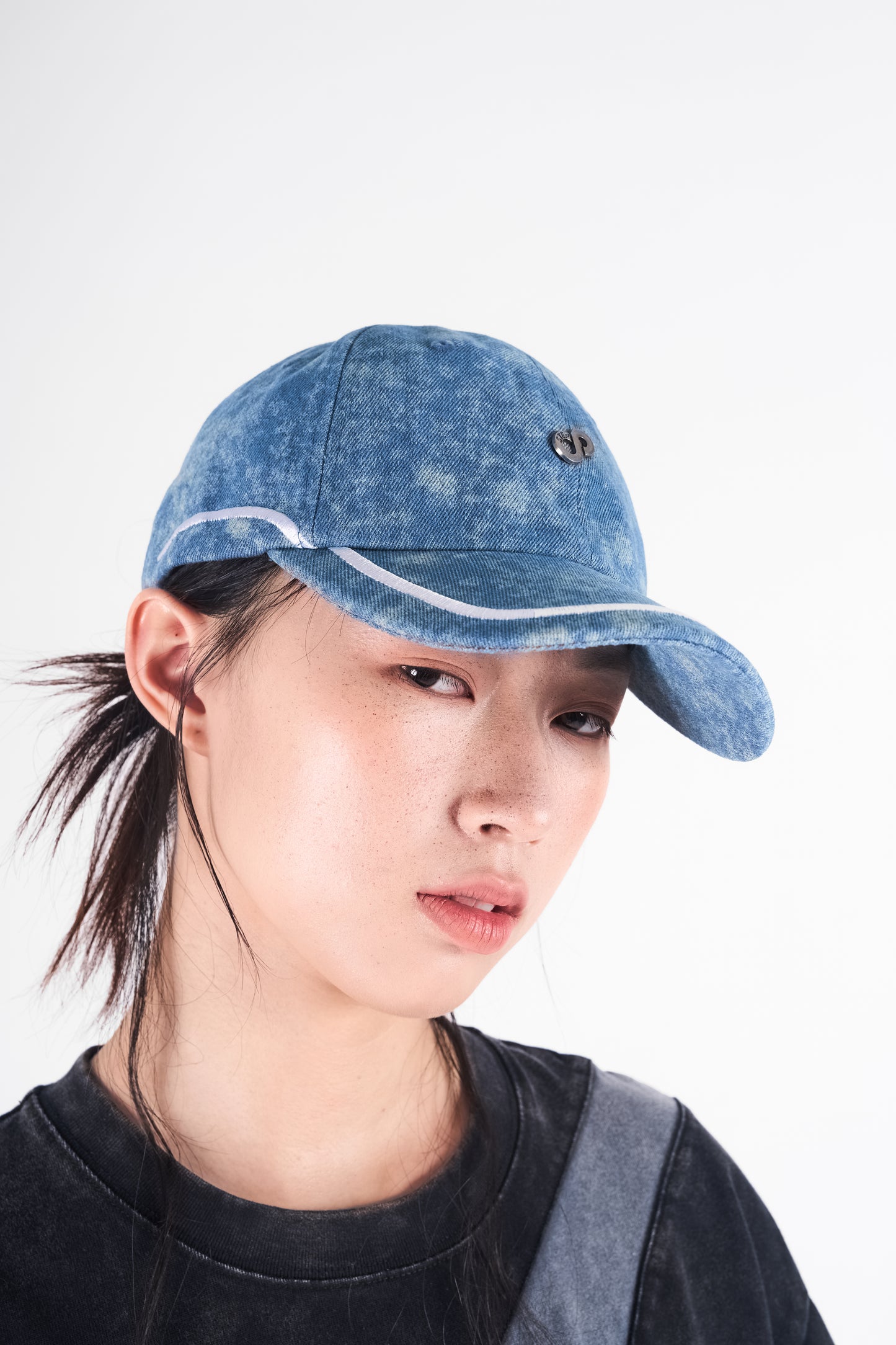 HERITAGE BLUE 8 METAL CAP