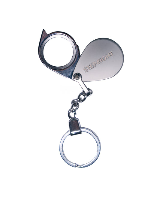 '8' MAGNIFYING GLASS KEY CHAIN