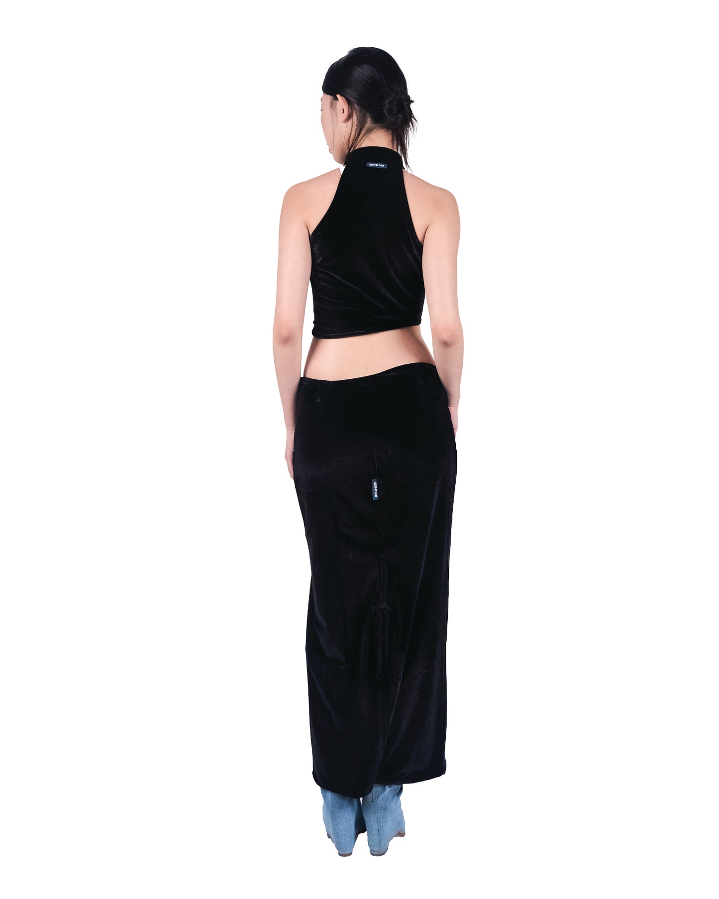 ONYX BLACK WAVY CROP